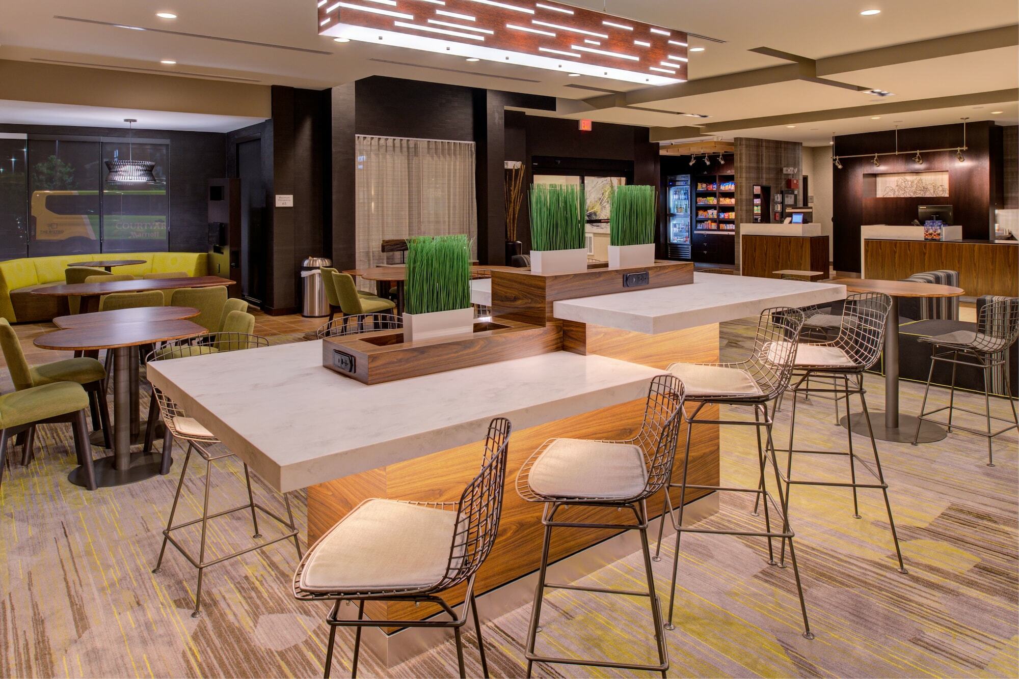 Courtyard By Marriott St Louis Chesterfield Bagian luar foto